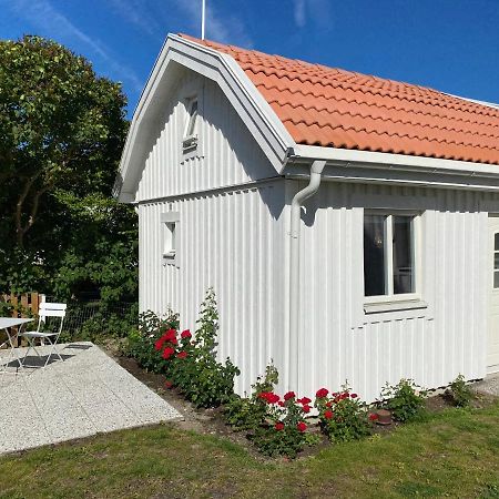 Attefallshus Pa Aengoe I Kalmar Esterno foto